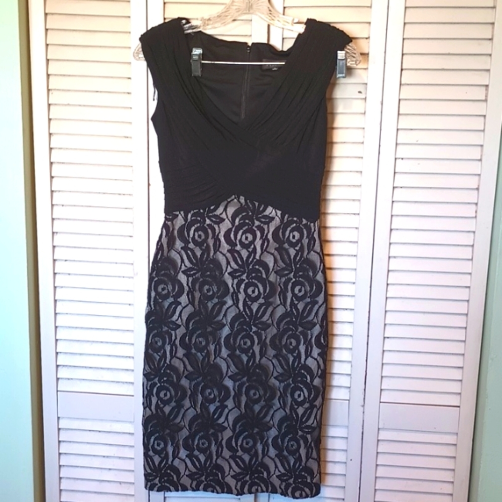 NWT Adrianna Papell dress size 4